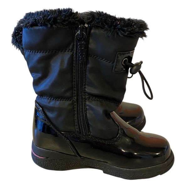 Totes Toddler Girls Ellie Winter Boots Black with Hearts Size 9M - Picture 5 of 12